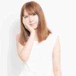 顎痛い女性